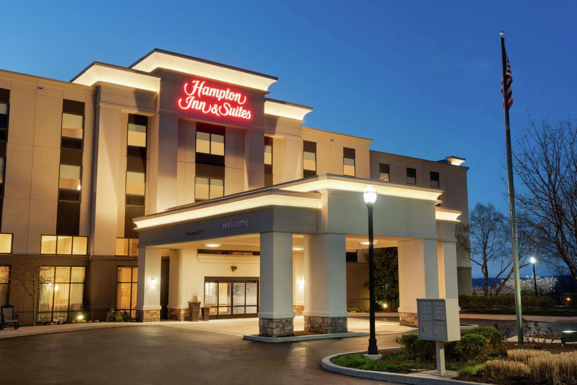 Hampton Inn & Suites Ephrata - Mountain Springs Exterior photo